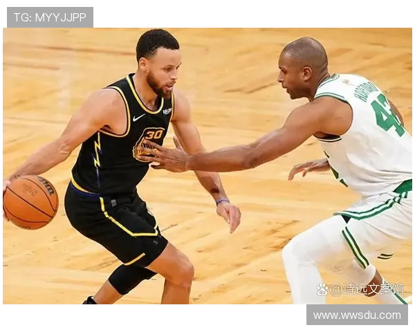 科尔称赞库明加成长显著关键时刻主动示意不该出手